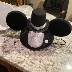 Disney parks Mickey hat